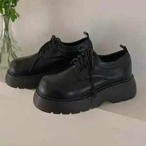 [하프클럽/]여성 캐주얼 더비 슈즈 키높이 통굽 로퍼 플랫 워커