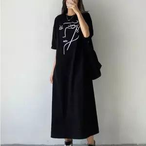 [주식회사 브이와이][JHPMN3U7_51IB]그래픽 여성 양옆 트임 반팔 캐주얼 원피스