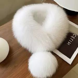 자석 여밈 방울 장식 인조모피 목도리 여성용 겨울철 방한 머플러 부드러운 털