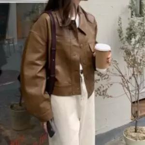 여성 루즈핏 가죽 셔츠카라 포켓 장식 재킷