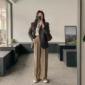 [시크릿라벨] [3단기장/뒷밴딩] 투핀턱 와이드 슬랙스