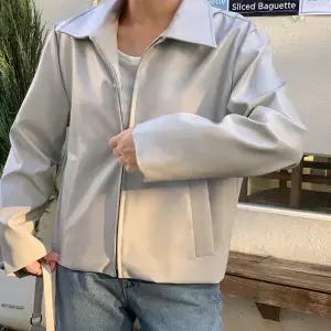 피코니 심플 레더 자켓 여름 여성 데일리룩 개강룩 가죽자켓