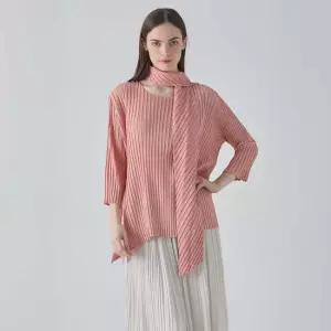 [요이츠](택가 158000원)[요이츠] 맞주름 스카프 8부 플리츠 블라우스_YJ03WRPBL08