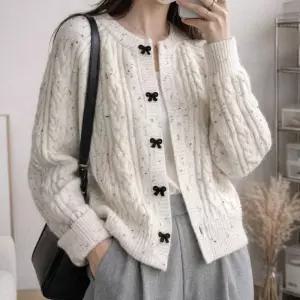 [라일리여성의류] Rly 포인트 리본 스타일 리본 장식 니트 가디건 아우