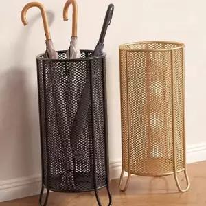 메쉬 우산 꽂이 스탠드 철제 빗물받이 현관 우산 꽂이 장마 대비 거치대 수납함 정리함