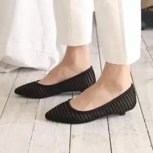 시원한구두 국내제작 뾰족코 매쉬 망사 자수 미들굽 여성구두Y