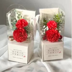 카네이션 브로치 스승의날 어버이날 꽃 코사지 선물 부모님 감사 선생님 조화 박스 케이스 포장 용돈 봉투