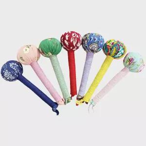 [1+1] 쑥향 안마봉 테라피 팡팡이 두드림 찜질 셀프안마 등 어깨 핸디안마 마사지봉 (색상랜덤)