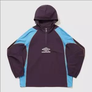 엄브로 HBL 네오 브릿 컬러블록 후드 아노락 /  DARK PURPLE UR124CWT23