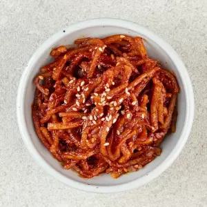 국내가공 쫄깃하고 촉촉한 진미채무침 400g 1팩 오징어실채 명엽채 오징어