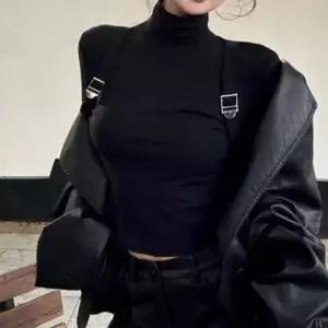 WL 유니크 디자인 목폴라티 반폴라 디자인으로 목선을 부드럽게