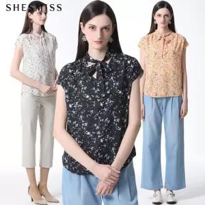 [쉬즈미스] 플라워 패턴 리본 타이 블라우스