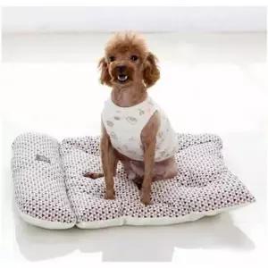 [반려] 강아지쿠션 애완용 쿠션 방석 강아지 소 침대 와인 겸 다용도