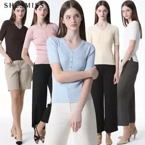 [쉬즈미스(SHESMISS)] V넥 버튼 디자인 반팔 니트