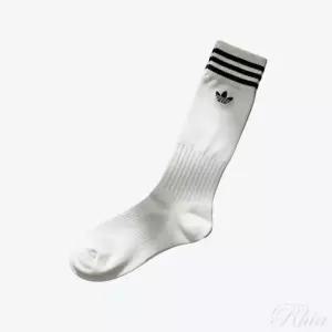 아디다스 3 스트라이프 풋볼 니삭스 1켤레 KD8361