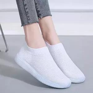 [오너클랜]인기상품 여성 3색 무지 빅사이즈 캐쥬얼 발편한 데일리 운동화 [W9BD709_260409]