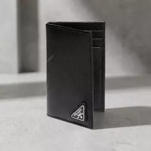 26SS 사피아노 트라이앵글 카드지갑 (2MC101 QHH F0002)