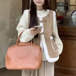 여성 떡볶이 단추 무스탕 양털 조끼 캐주얼 베스트