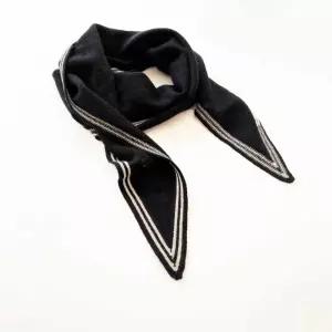 목도리 삼각 스카프 간절기 여성용 넥워머 따뜻한