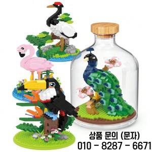 동물 미니  세트 브릭 고급 선물 깜짝 친구들을 위한 조립 장난감 커버 디스플레이 케이스 포함