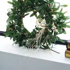 [에이치플러스몰]대형 올리브잎과 열매 리스 홈데코 인테리어 철재 홈파티