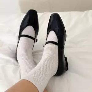 [라운슈][라운슈] 스퀘어토 에나멜  메리제인 플랫슈즈 1.5cm (48354430)