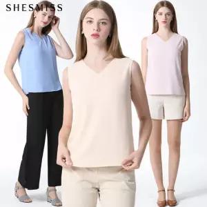 [쉬즈미스] 브이넥 슬리브리스 블라우스