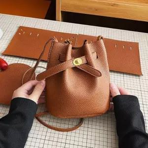 가죽 가방 만들기 크로스백 핸드폰백 DIY 키트 가죽공예