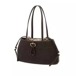 닥스 액세서리 26SS [DAKS SUMMER] 브라운 라피아 ICONIC D 장식 숄더백 DCBA6E302W3