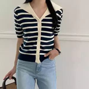 [올리비에스클로젯] 배색 세일러 카라 스트라이프 니트_O2604KN028B