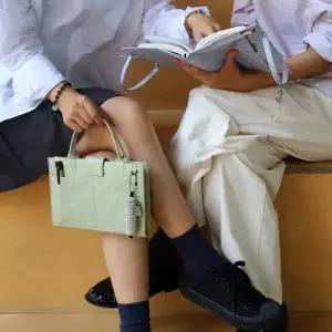 [텐바이텐]북메이트 북커버 백 10 COLORS (민음사 세계문학전집 L Size)