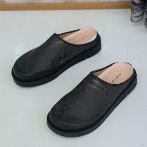 국내제작 라운드 고무창 펀칭 남성 뮬 통굽 슬리퍼Y