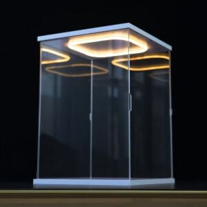 컬렉션용 링 LED 조명이 있는 투명 아크릴 디스플레이 캐비닛, 자동차 모델 및 인형용 도어가 있는 조립된