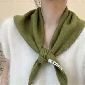 여성 니트 숄스카프 삼각니트 머플러 소프트 울 5색 니트숄 니트머플러 삼각머플러
