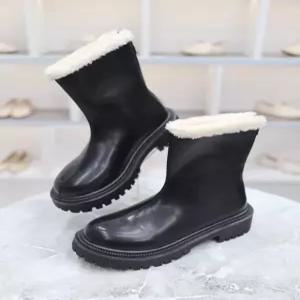 [블리아르]토비 라운드 퍼안감 통굽 앵클 부츠 5.5cm BLMD500127_GN