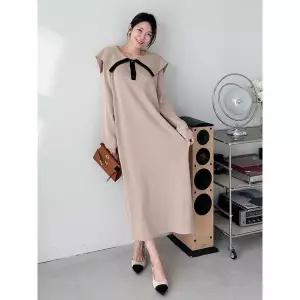 [하프클럽/샵앤]여성 니트 세일러 카라 배색 박시 롱 원피스 ARA-WDR-3862-진베