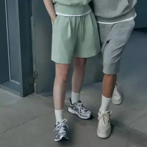 [행텐]행텐) 여성 더블셋업 원턱 와이드 숏팬츠_10520-137-441-07-362_dk_DG