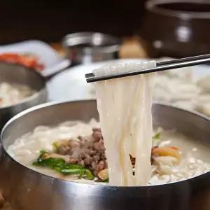 [갓성비] 삼삼한 시골 할매 사골칼국수 (숙성면)200g 10봉+사골맛스프10g10봉+맛김치160g