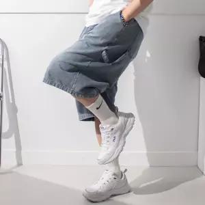 와이드 카펜터 7부 버뮤다 데님 팬츠 / 여름 남자 여자 공용 와이드핏 청 반바지