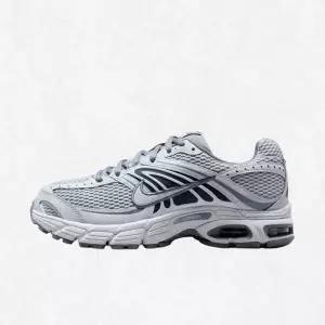 [나이키] 에어맥스 모토 2K (여성) HQ2056-010 2545267