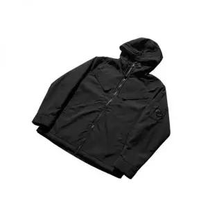 [CP컴퍼니] 씨피 컴퍼니 크롬 R 후드 렌즈 자켓 TOTAL ECLIPSE DOM 150740138