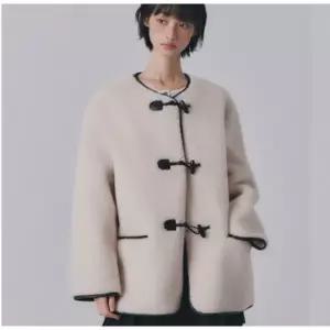 페이크 퍼 더플 자켓 MIWJLFV04G