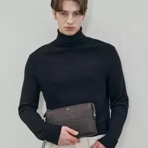 [롯데백화점]닥스 액세서리 (쇼핑백동봉) 브라운 패턴 소가죽 클러치 DBBA6E242W3