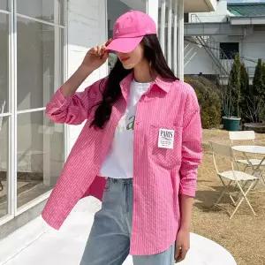 [핑크시슬리] 파리스 라벨패치 스트라이프 박스 롱 셔츠