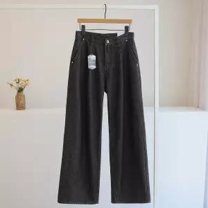 [잇수다] 스토노 노이염 핀턱 와이드 흑청 데님 팬츠