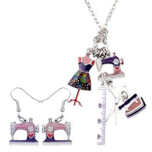 DOWAY 에나멜 의류 모델 자 재봉틀 도구 재단사 주얼리 세트, 댕글 귀걸이 및 목걸이 펜던트 선물 포함