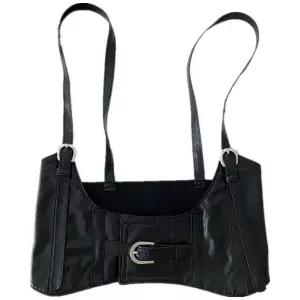 코르셋조끼 겨울 이너 코르셋스타일 코디 레더베스트 큐빅 레이스 캐미솔 플라워