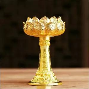히온진 엠보싱 불교 캔들 컵 아연 합금 꽃 황금 캔들스틱 티베트 웨딩 램프 홀데 디너