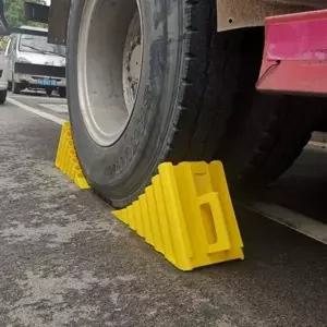 안전 용품 경사로 플라스틱 고임목 스토퍼 버팀목 주차 차량용 휴대용