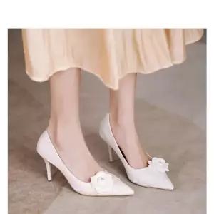 하이힐 빅사이즈 웨딩 플라워 펌프 여성용 플러스 슈즈 기본 가죽 스틸레토 힐113771